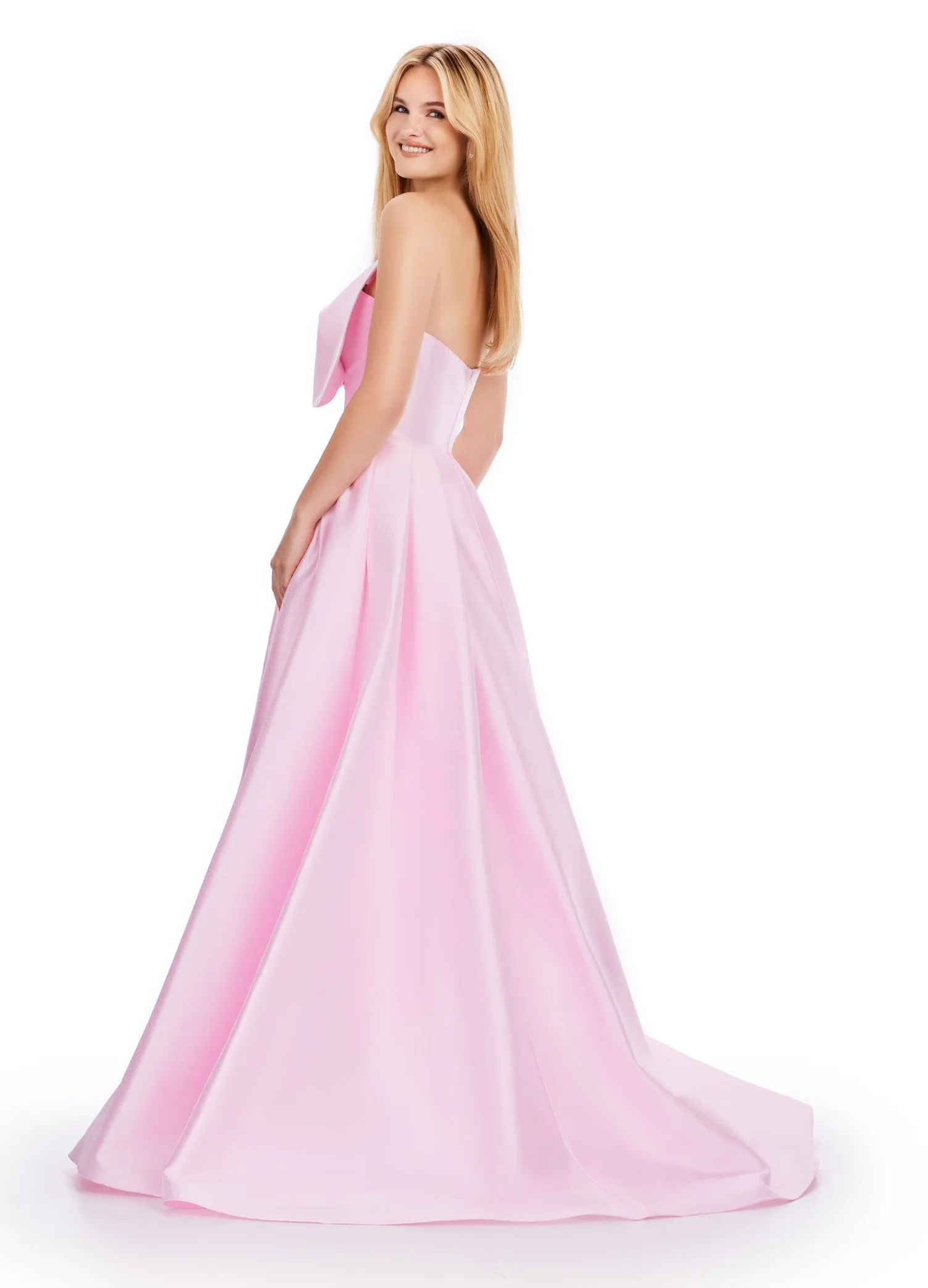 Delilah Gown