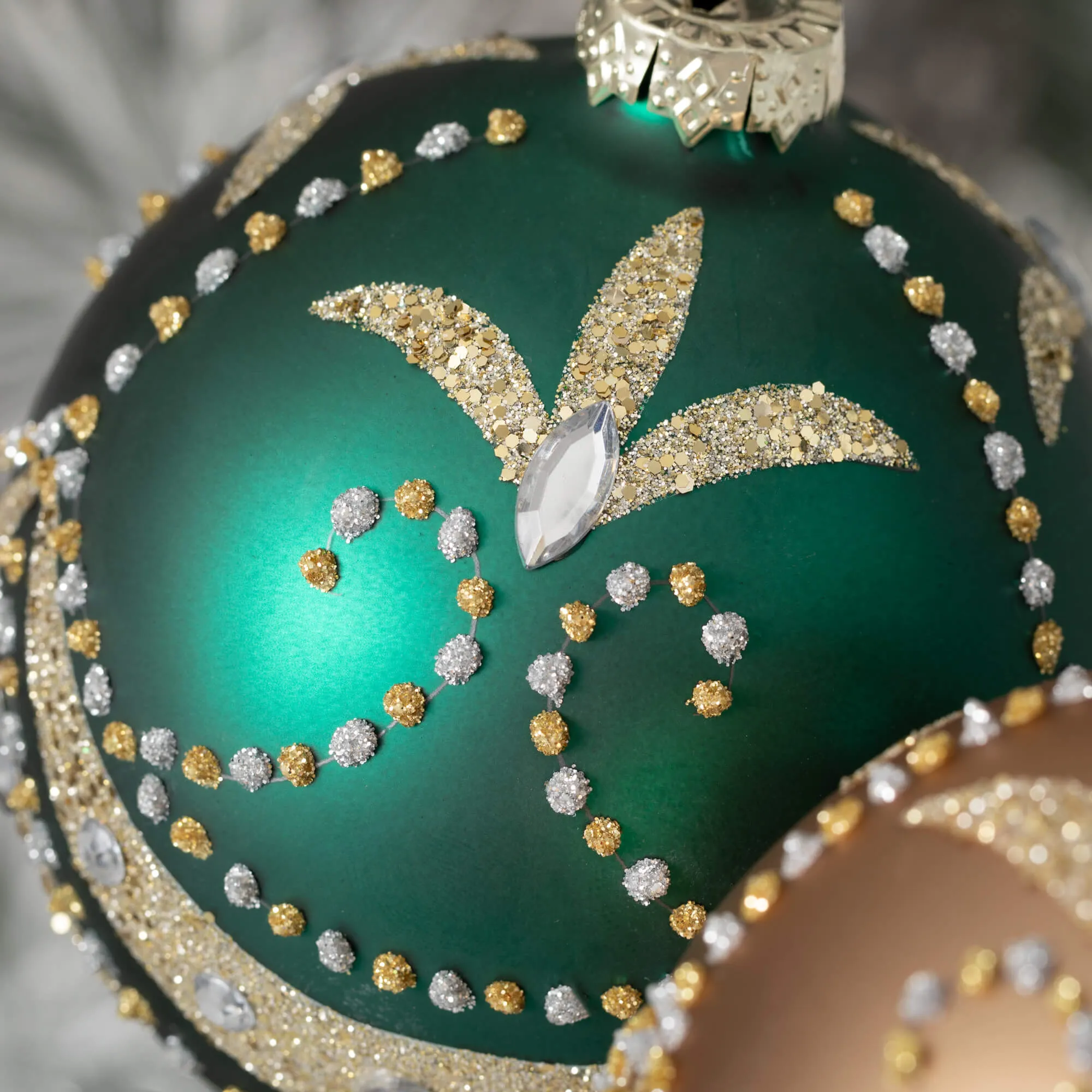 Green Gold Ball Ornament Set